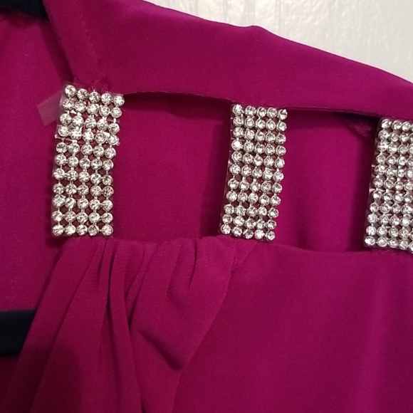 Tops - Picture 3 of 3